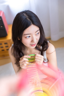 Y荡的游戏一百千猫爬架